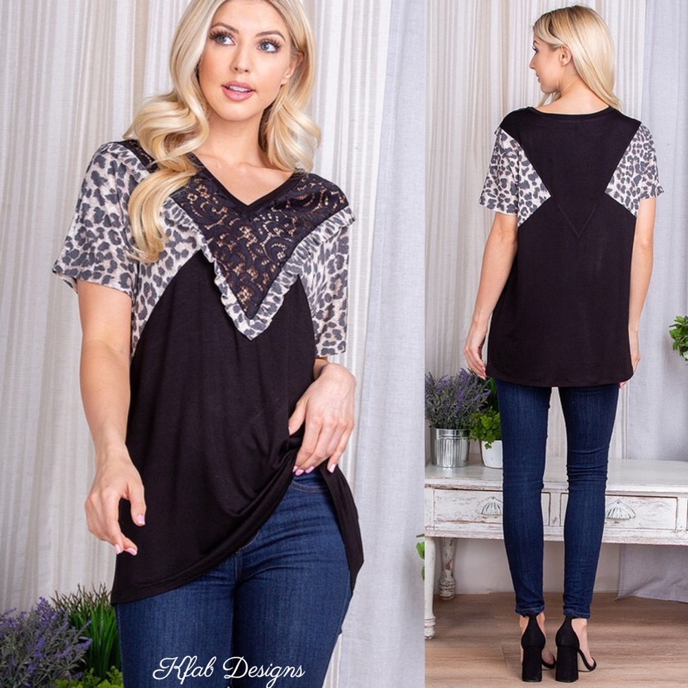 ❤️LAST 2! V Neck Animal Print Contrast Knit Top! - Picture 1 of 12